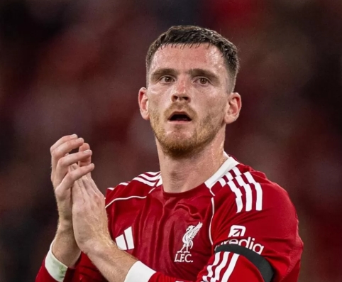 Read more about the article Masa Depan Andy Robertson di Ujung Tanduk: Bertahan di Anfield atau Cari Jam Terbang?