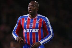 Read more about the article Juventus Berhubungan dengan Lucca dan Memantau Mateta